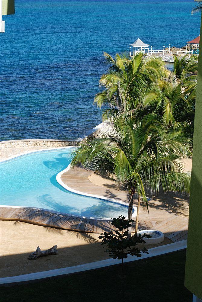 Whispering Seas Jamaica Leilighet Ocho Rios Eksteriør bilde